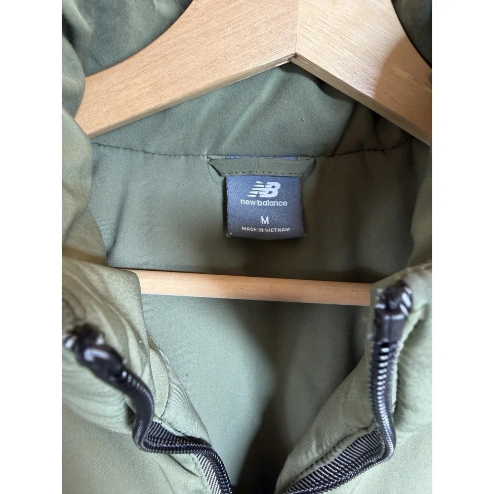 New Balance Mens Puffer Tech Vest Green Full Zip Water Resistant Size M